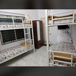Budget King Room